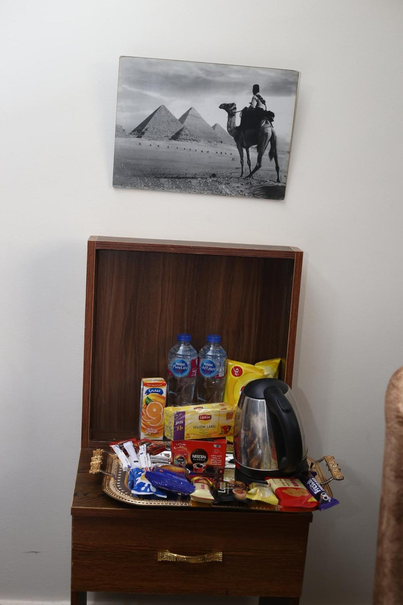 Kafret el-Gabal Pyramids Show Hotel מראה חיצוני תמונה