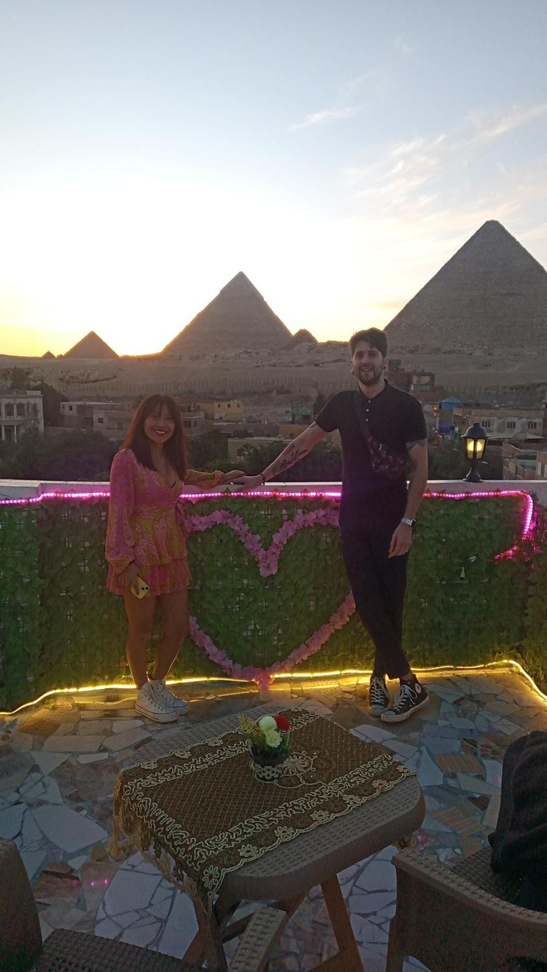 Kafret el-Gabal Pyramids Show Hotel מראה חיצוני תמונה