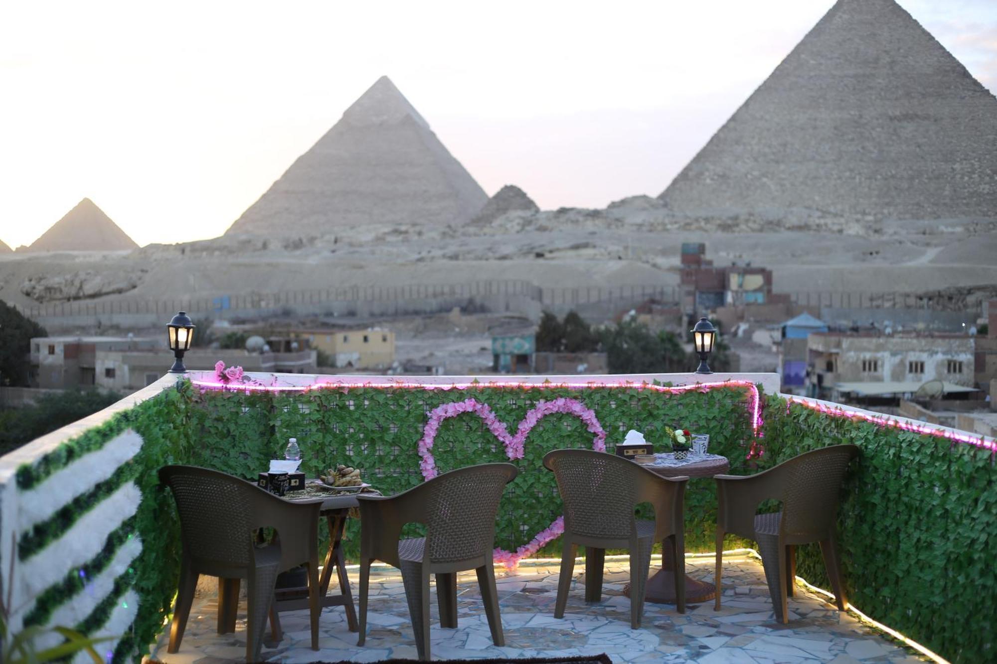 Kafret el-Gabal Pyramids Show Hotel מראה חיצוני תמונה