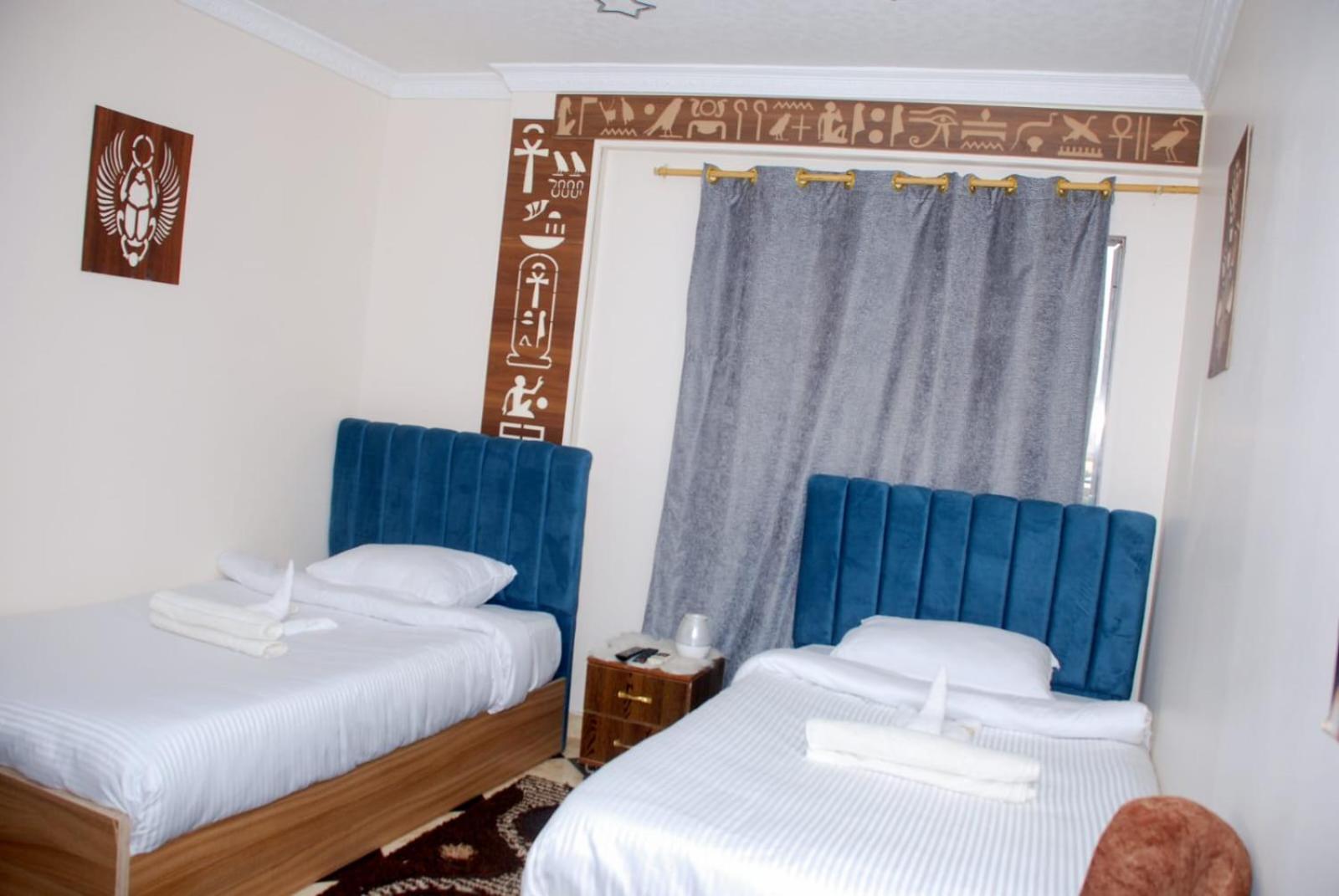 Kafret el-Gabal Pyramids Show Hotel מראה חיצוני תמונה