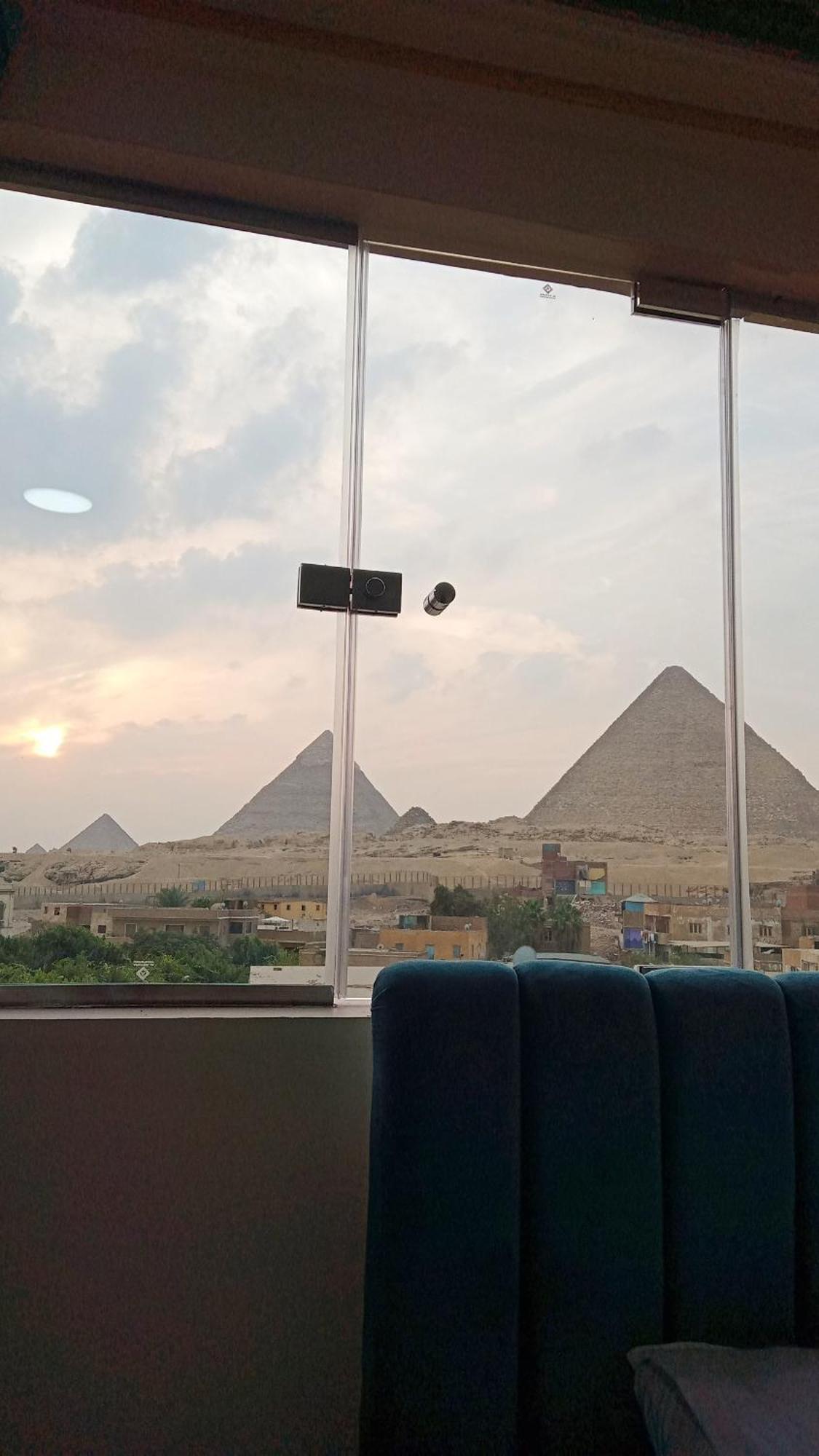 Kafret el-Gabal Pyramids Show Hotel מראה חיצוני תמונה